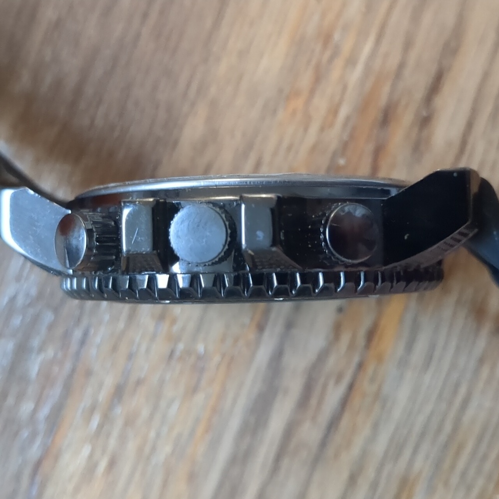 Men's watch - Picture 2 of 3